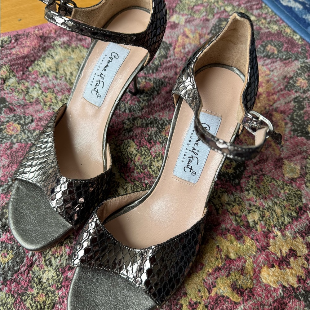 Comme Il Faut Argentine Tango dance